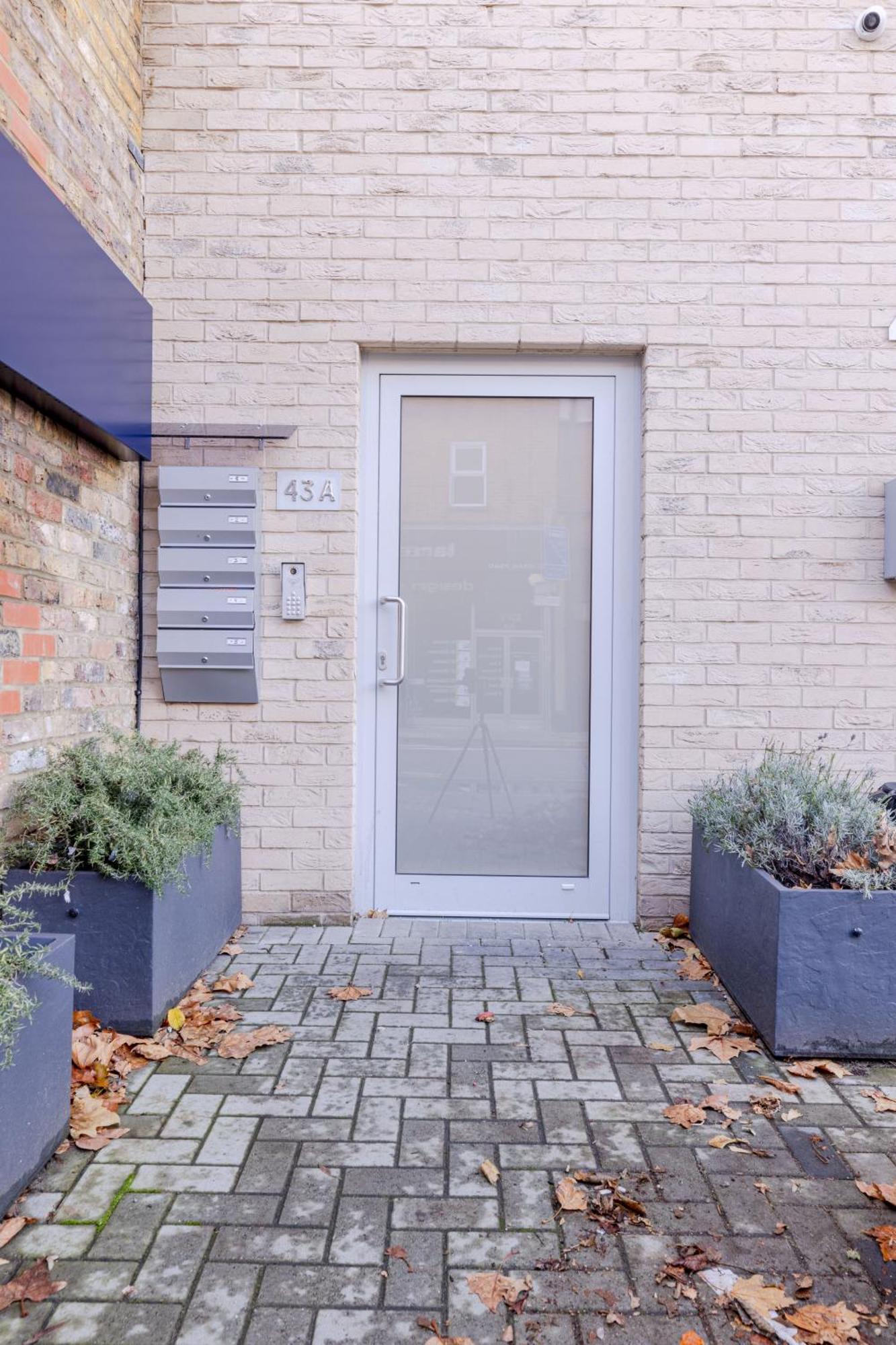 Vertigo Apartments Kingston upon Thames  Exterior photo